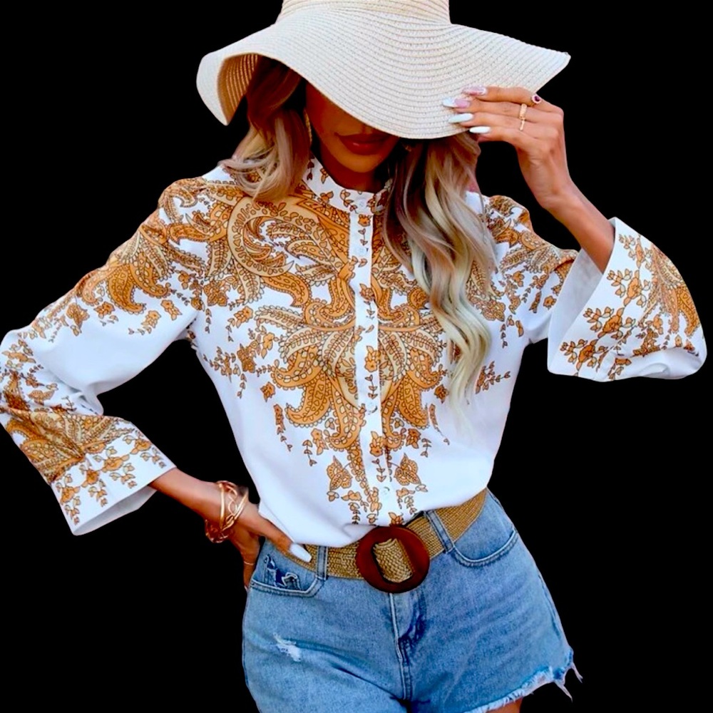 Fun trendy blouse! New! Tan print, looks perfect with jeans!